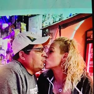 Meet your Posher, Lori fabián